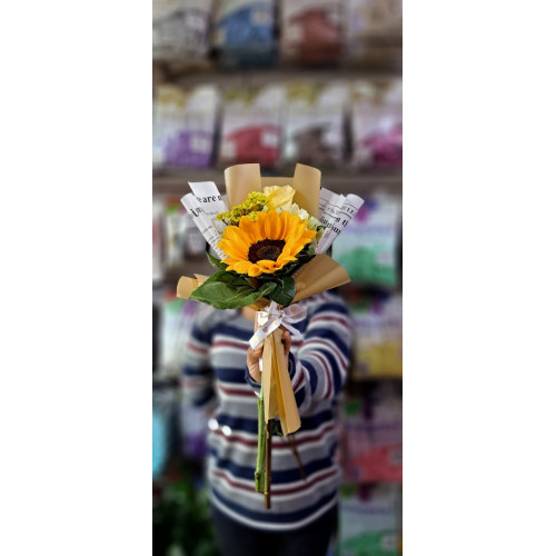 Ramo de un girasol con Rosa
